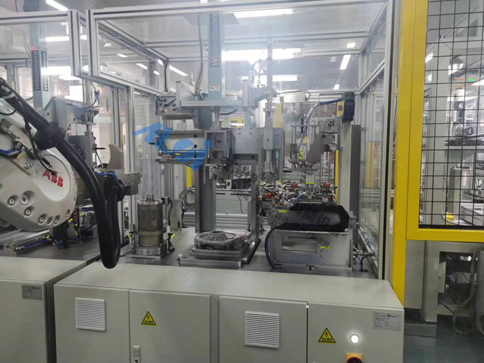 轉子後法（fǎ）蘭與前軸承壓裝